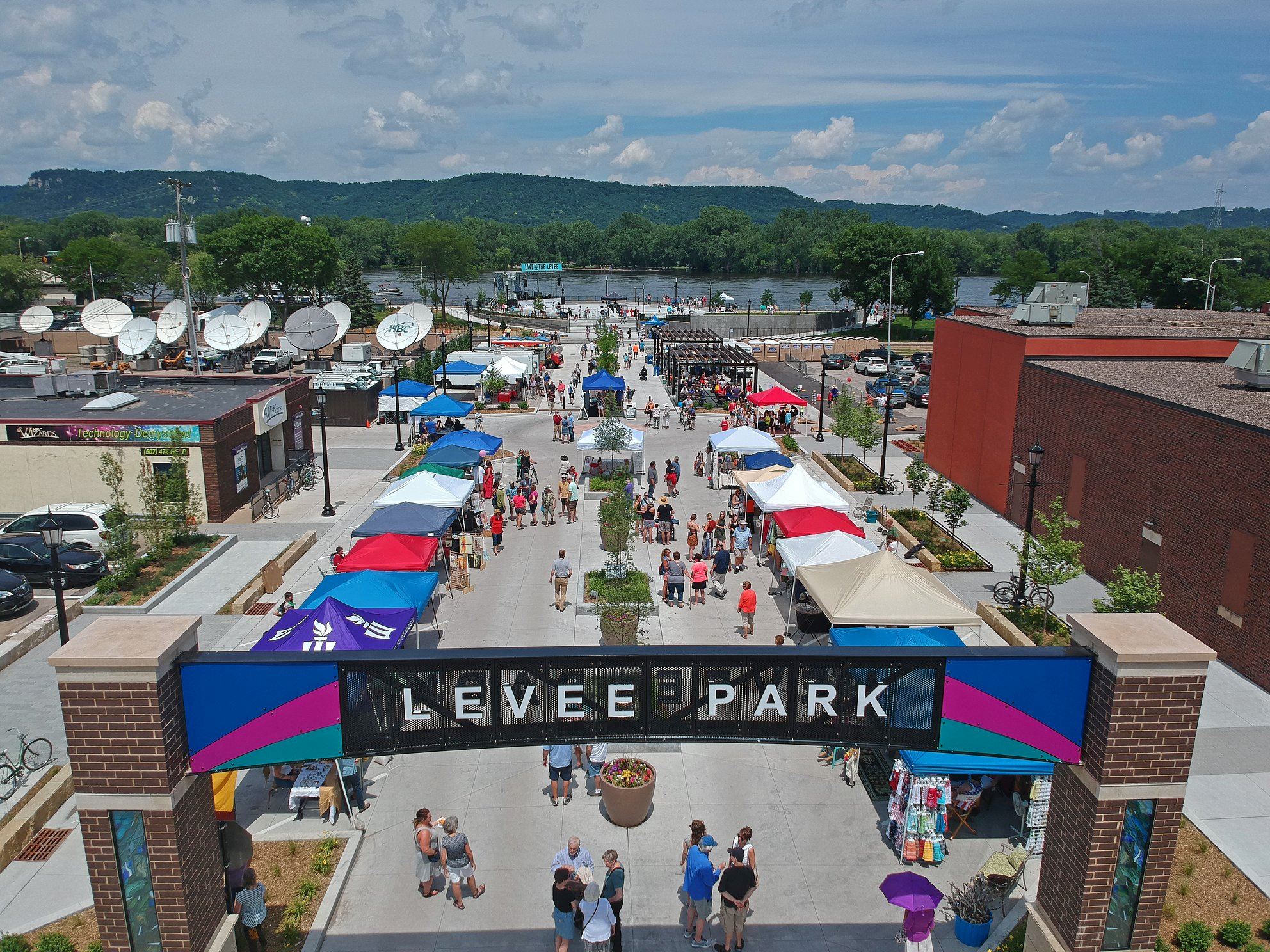 36188333_1520880471351217_4573288396620824576_o